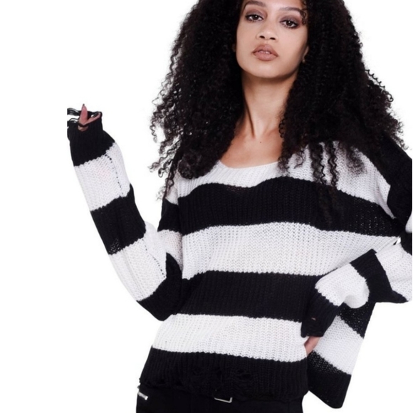 🆕️🆑️ Killstar Casey Knit Sweater | Black / White Stripes Unisex Distressed - Picture 6 of 7
